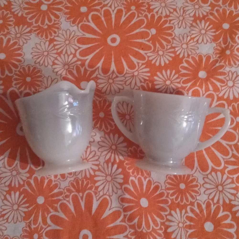 Gray Laurel Anchor Hocking Fire King Sugar and Creamer - Picture 2 of 3